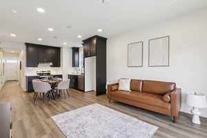 NW 18th Wy-S0108-013.jpg