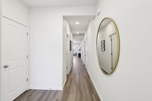 NW 18th Wy-S0108-029.jpg