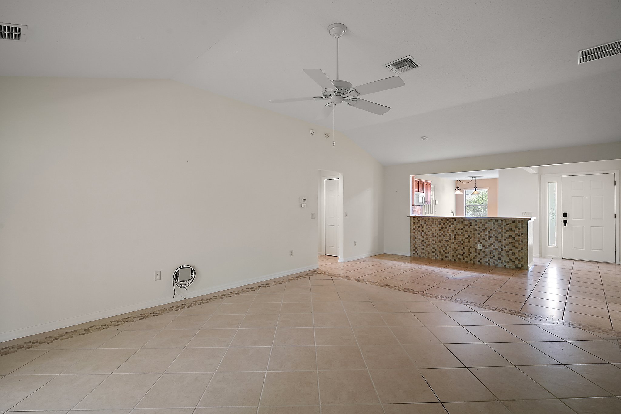 Living/Dining Room