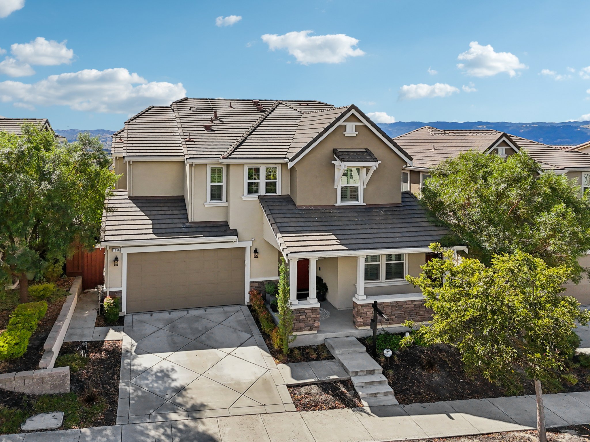 S Terracina Dr-S0110-061.jpg