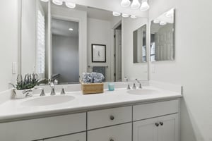 S Terracina Dr-S0110-051.jpg