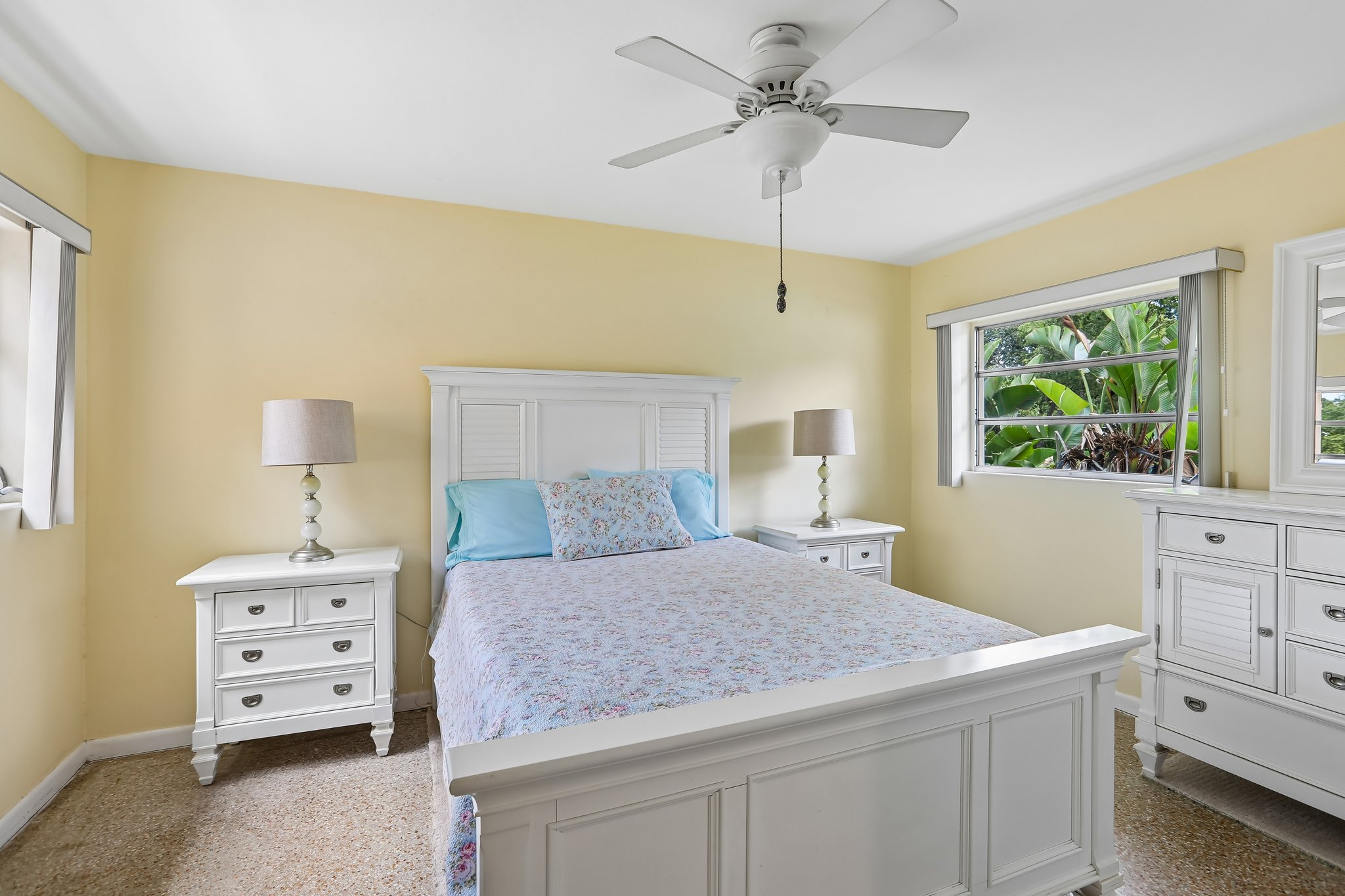 Southview Rd-S2105-015.jpg