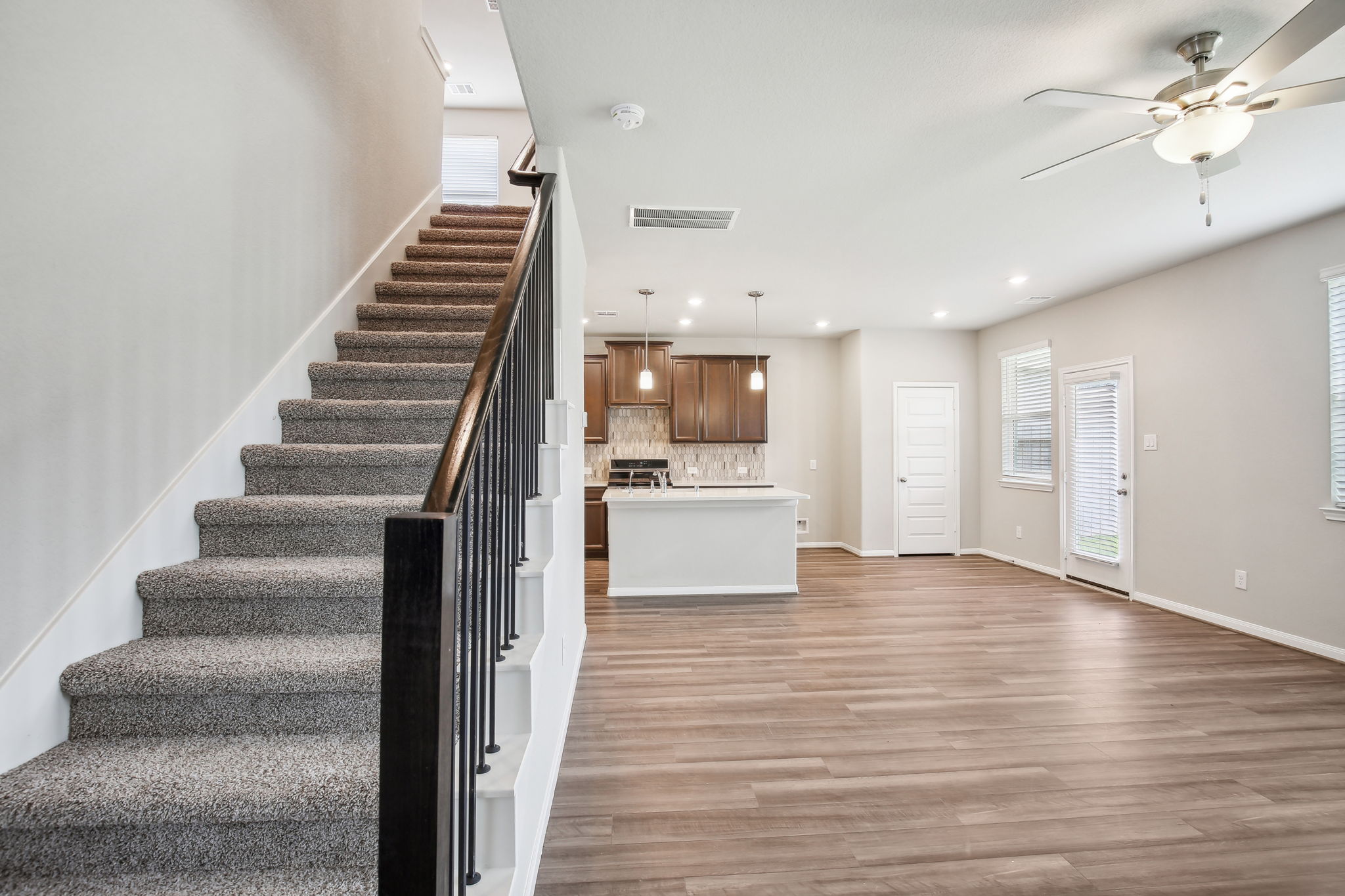 Houston - Pine Lake Cove - 18560 Meadow Point Ln, Montgomery, TX 77356 - 006