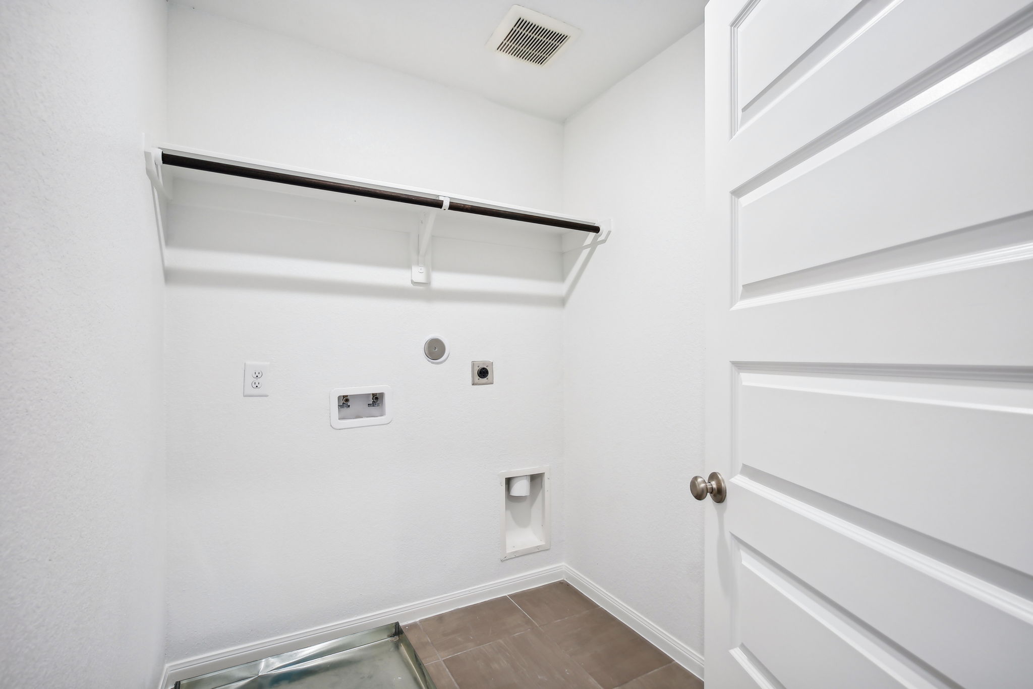 Houston - Pine Lake Cove - 18560 Meadow Point Ln, Montgomery, TX 77356 - 020