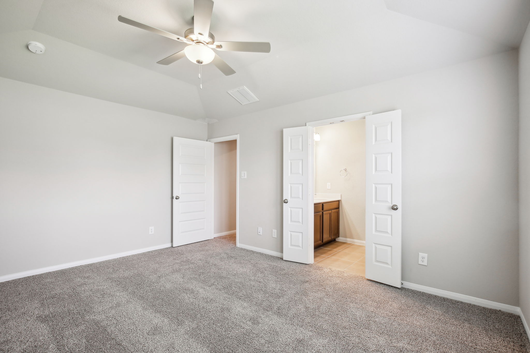 Houston - Pine Lake Cove - 18560 Meadow Point Ln, Montgomery, TX 77356 - 022