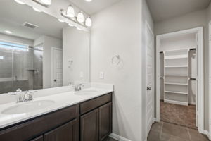 Houston - Pine Lake Cove - 18560 Meadow Point Ln, Montgomery, TX 77356 - 024