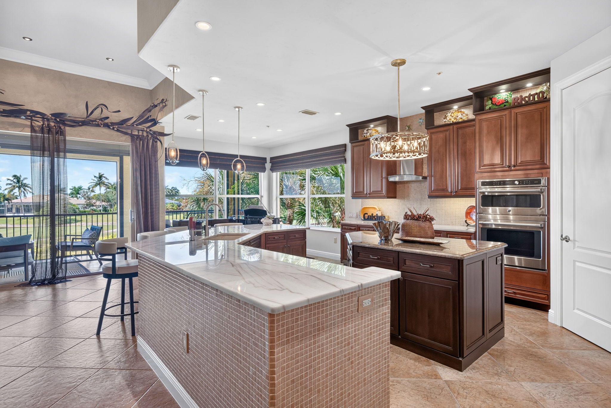 Kitchen 1 of 4