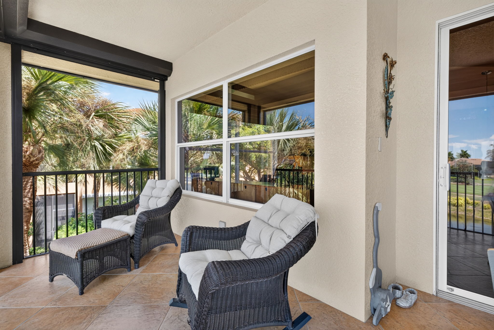 Lanai 5 of 5