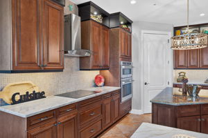 Kitchen 4 of 4