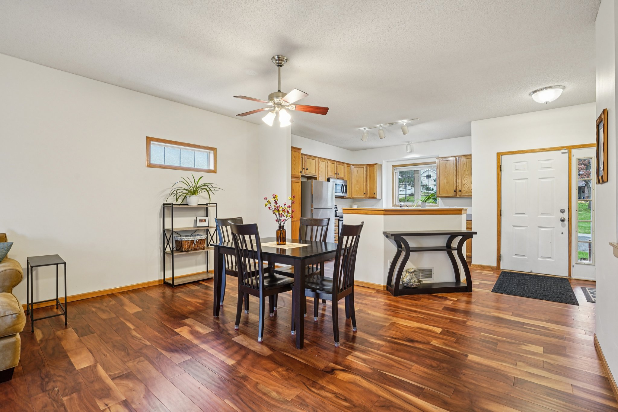 Euclid Path-S0811-011.jpg