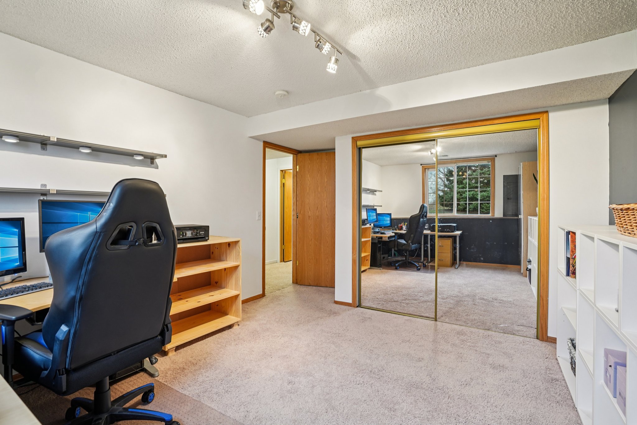 Euclid Path-S0811-032.jpg