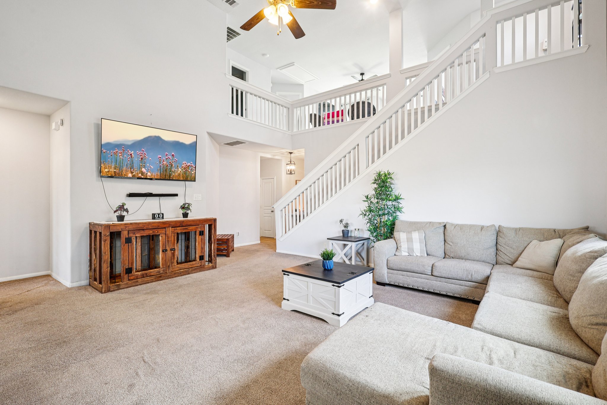 Legend Oaks Dr-S1611-008.jpg