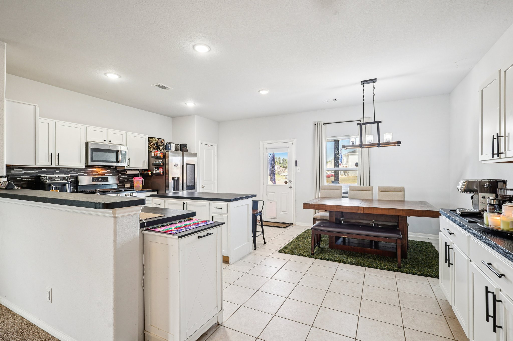 Legend Oaks Dr-S1611-009.jpg