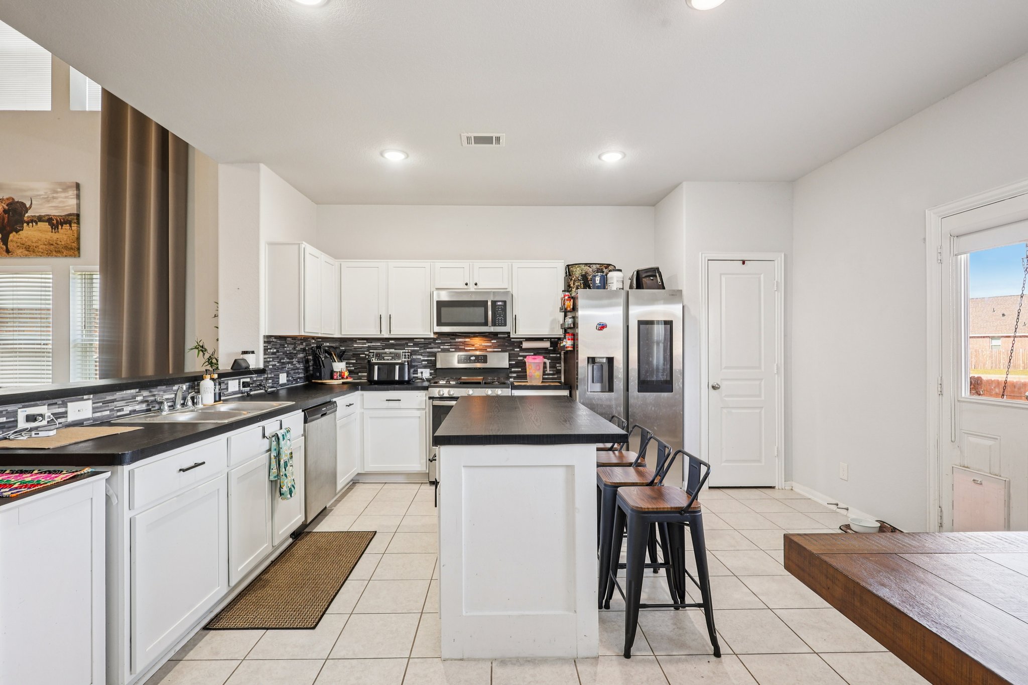 Legend Oaks Dr-S1611-010.jpg