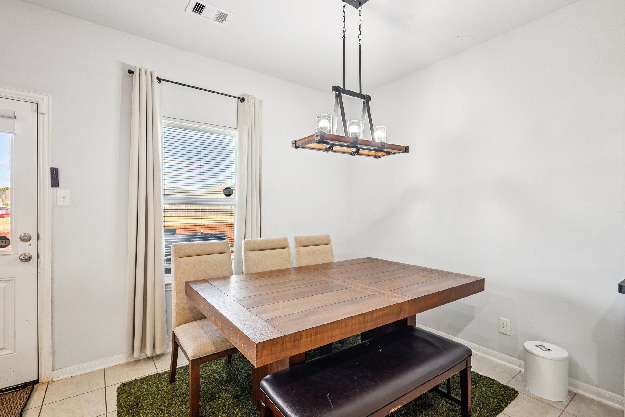 Legend Oaks Dr-S1611-011.jpg