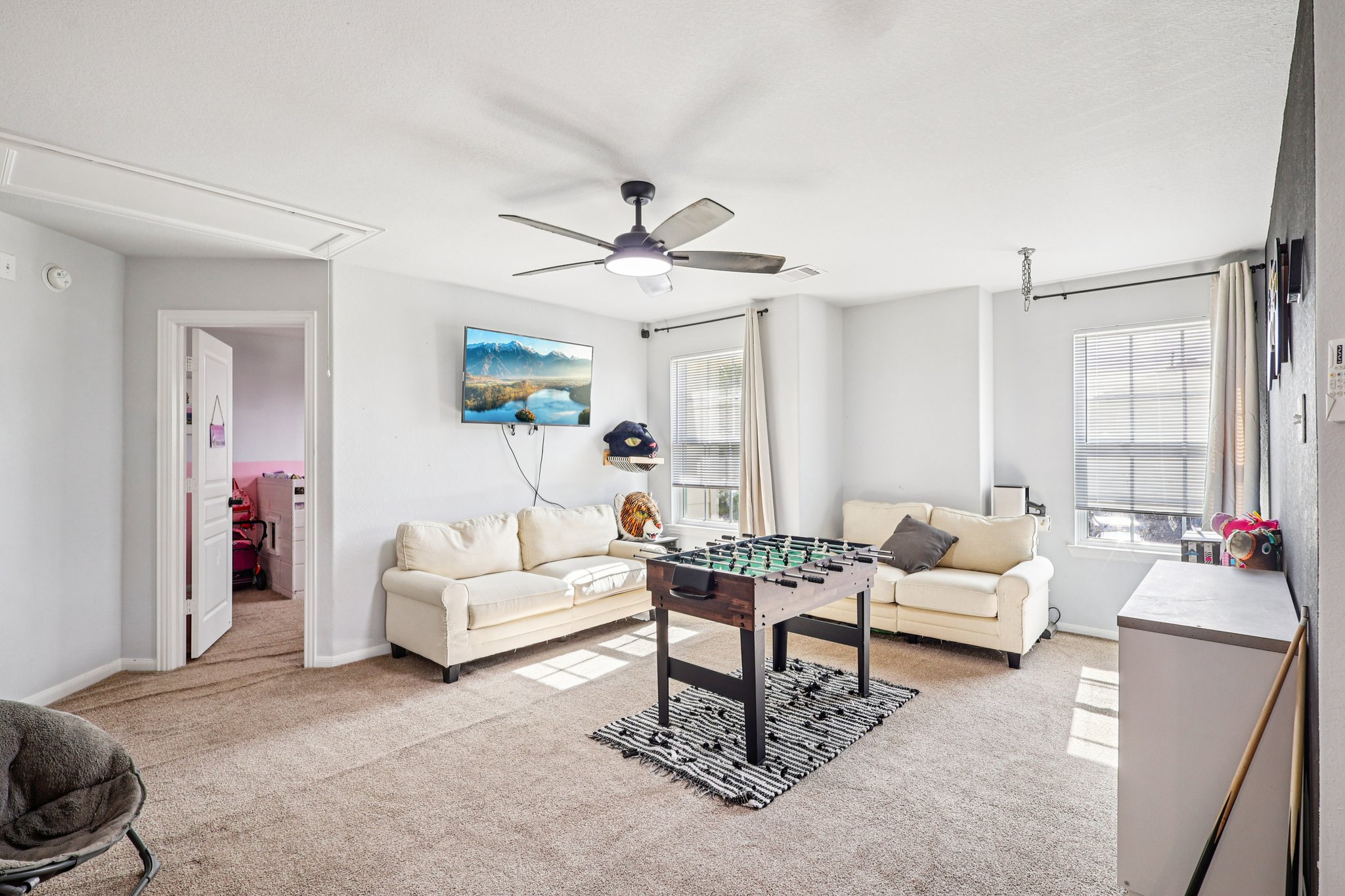 Legend Oaks Dr-S1611-022.jpg