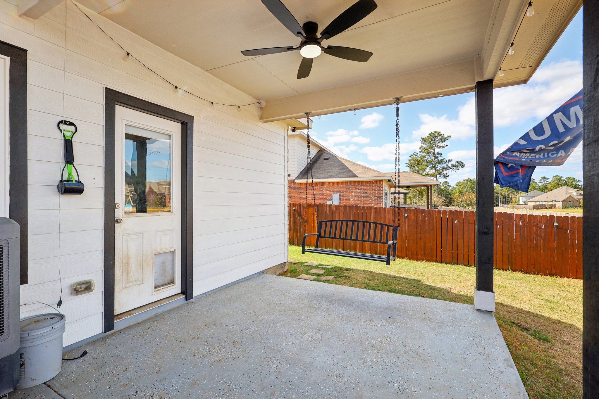 Legend Oaks Dr-S1611-032.jpg