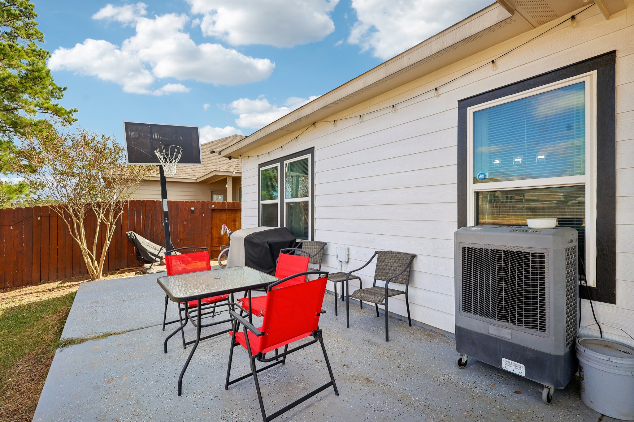 Legend Oaks Dr-S1611-033.jpg