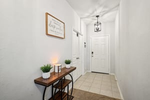 Legend Oaks Dr-S1611-004.jpg