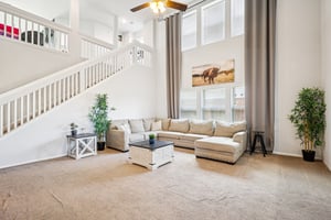 Legend Oaks Dr-S1611-006.jpg