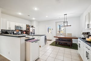 Legend Oaks Dr-S1611-009.jpg