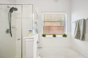 Legend Oaks Dr-S1611-019.jpg