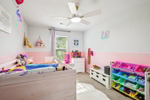 Legend Oaks Dr-S1611-027.jpg