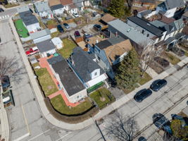 186 Barker Ave