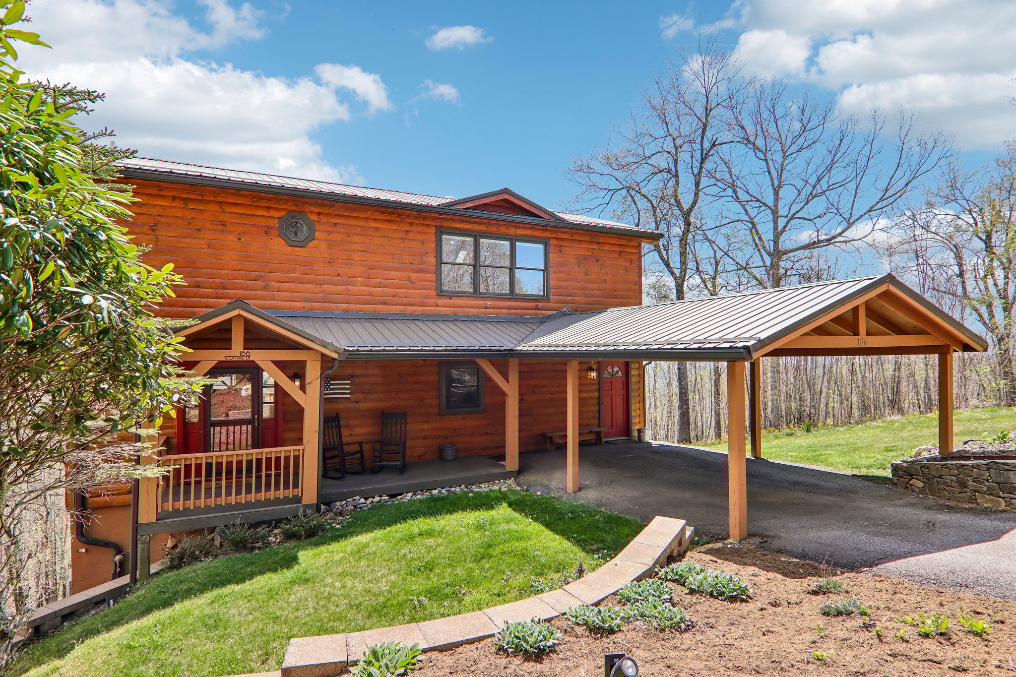 Cottage Ln-S2404-004.jpg