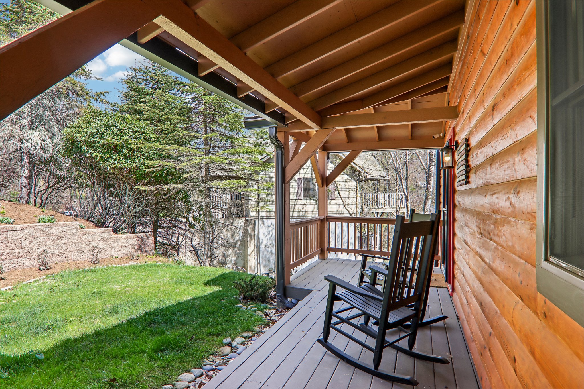 Cottage Ln-S2404-008.jpg