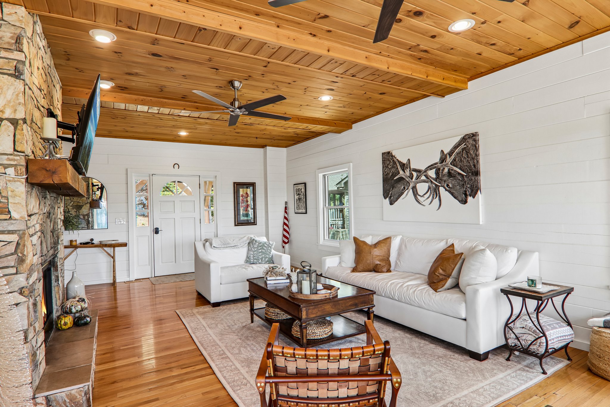 Cottage Ln-S2404-010.jpg