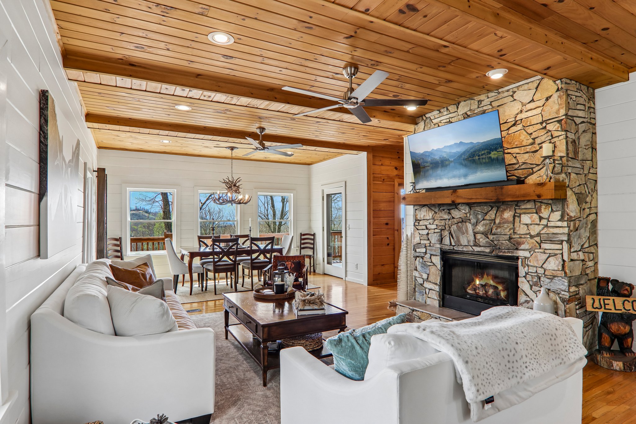 Cottage Ln-S2404-015.jpg