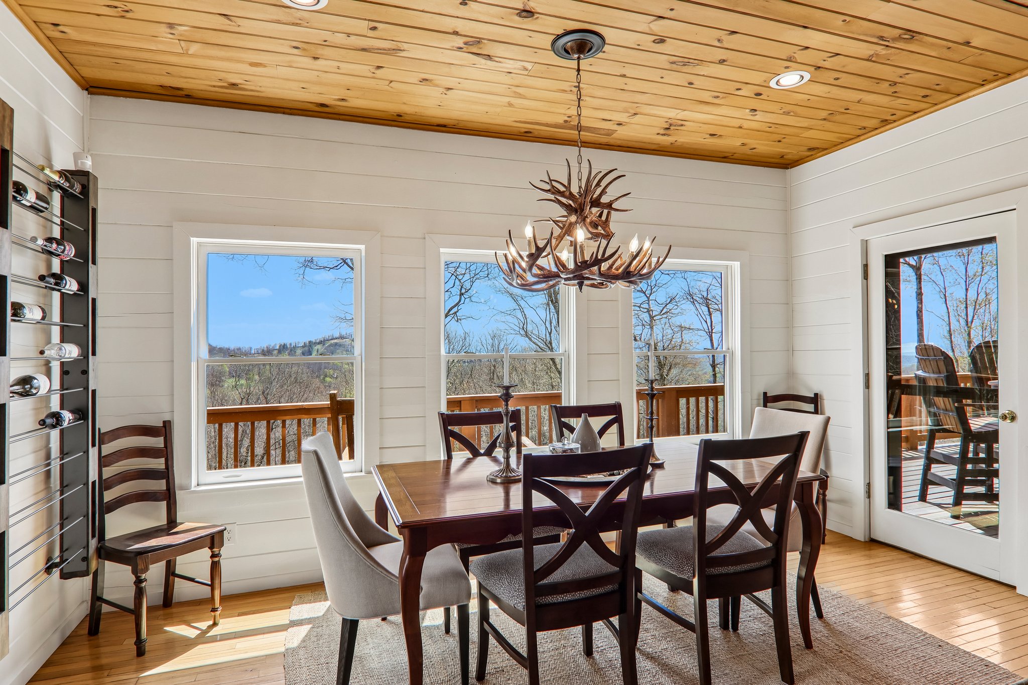 Cottage Ln-S2404-017.jpg