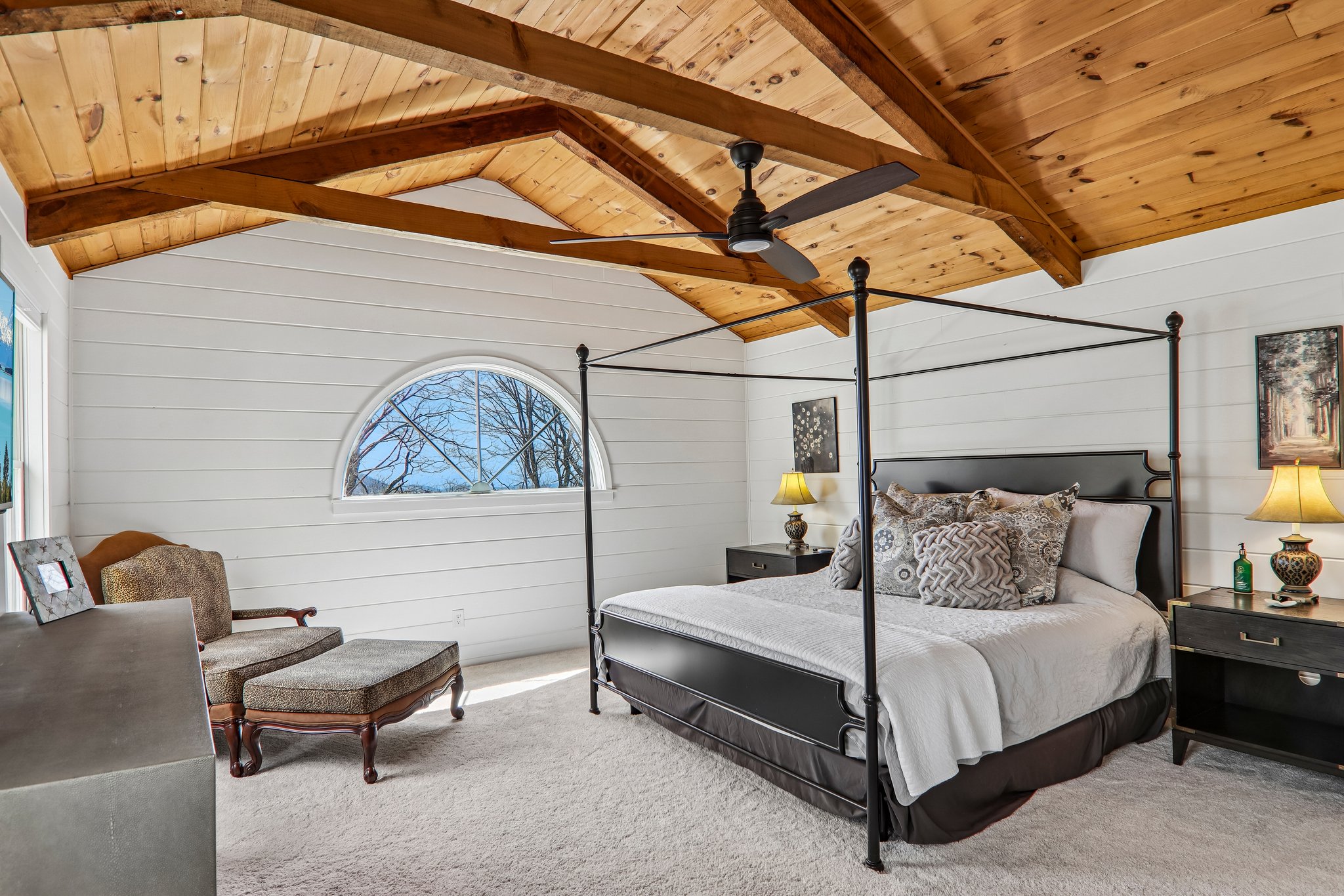 Cottage Ln-S2404-032.jpg