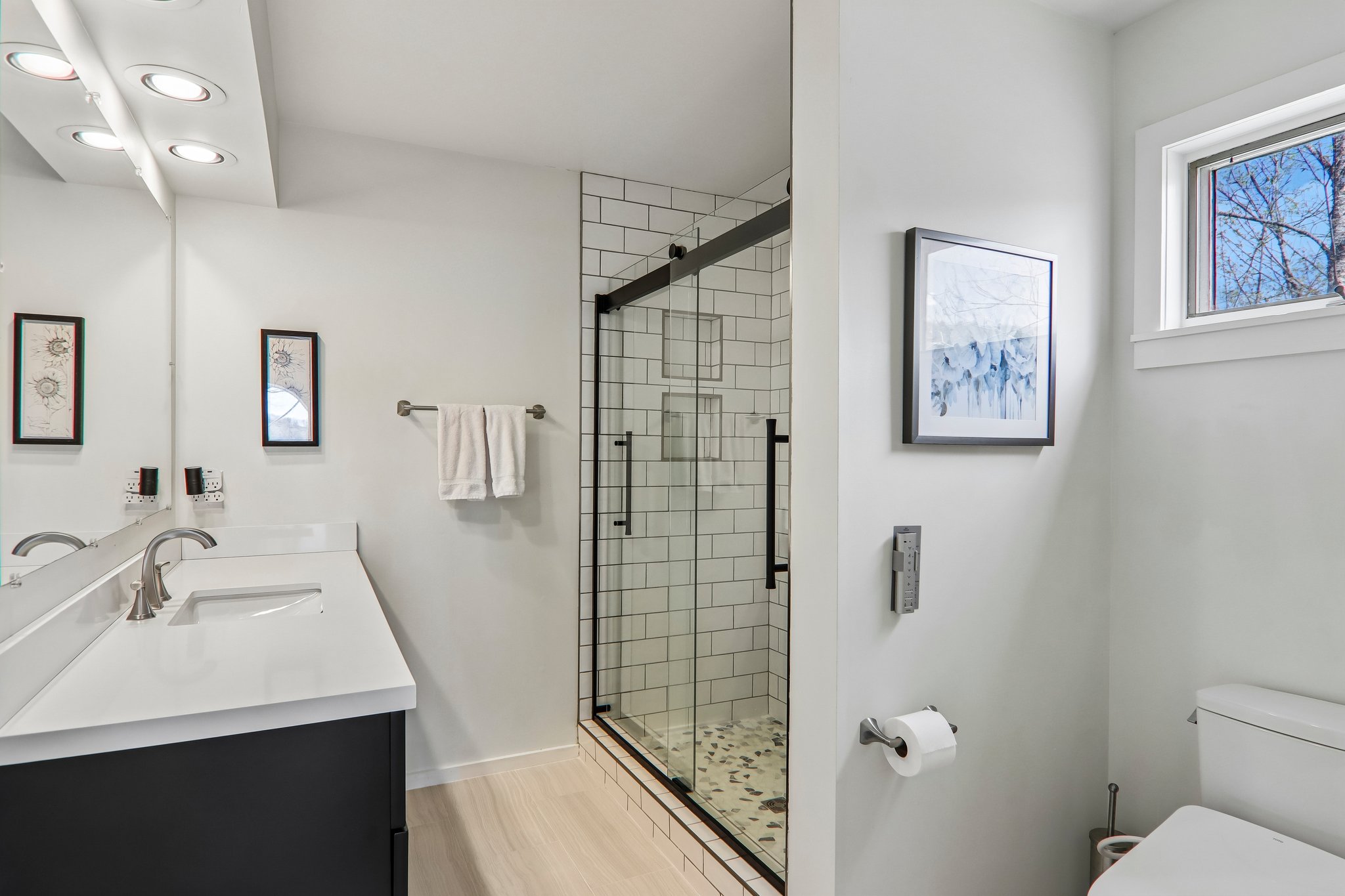 Cottage Ln-S2404-034.jpg