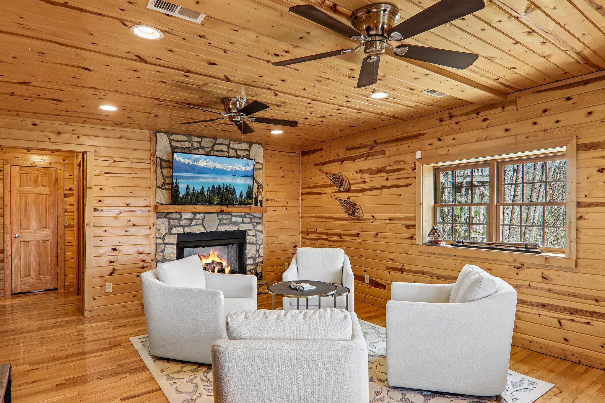 Cottage Ln-S2404-041.jpg