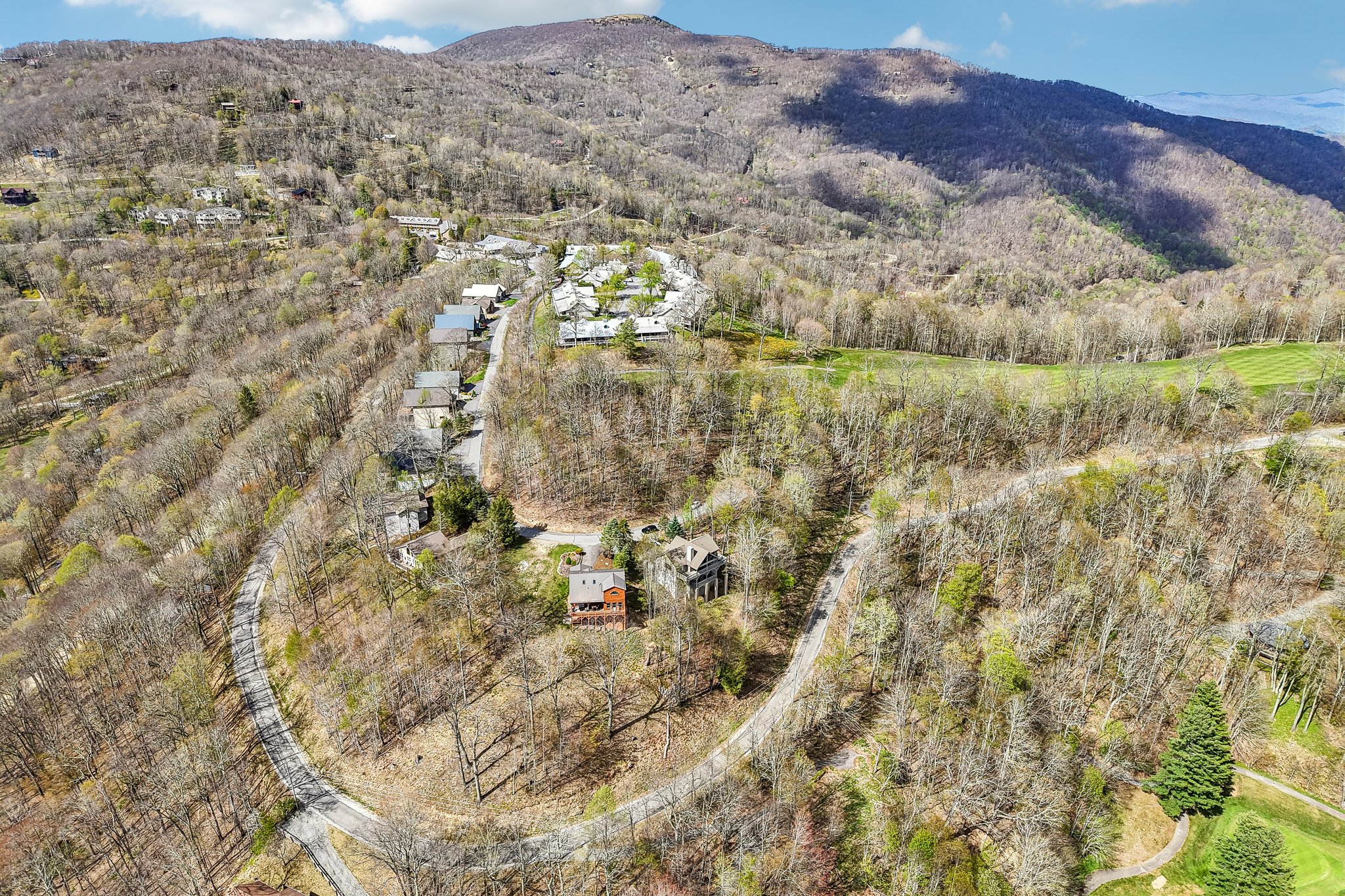 Cottage Ln-S2404-073.jpg