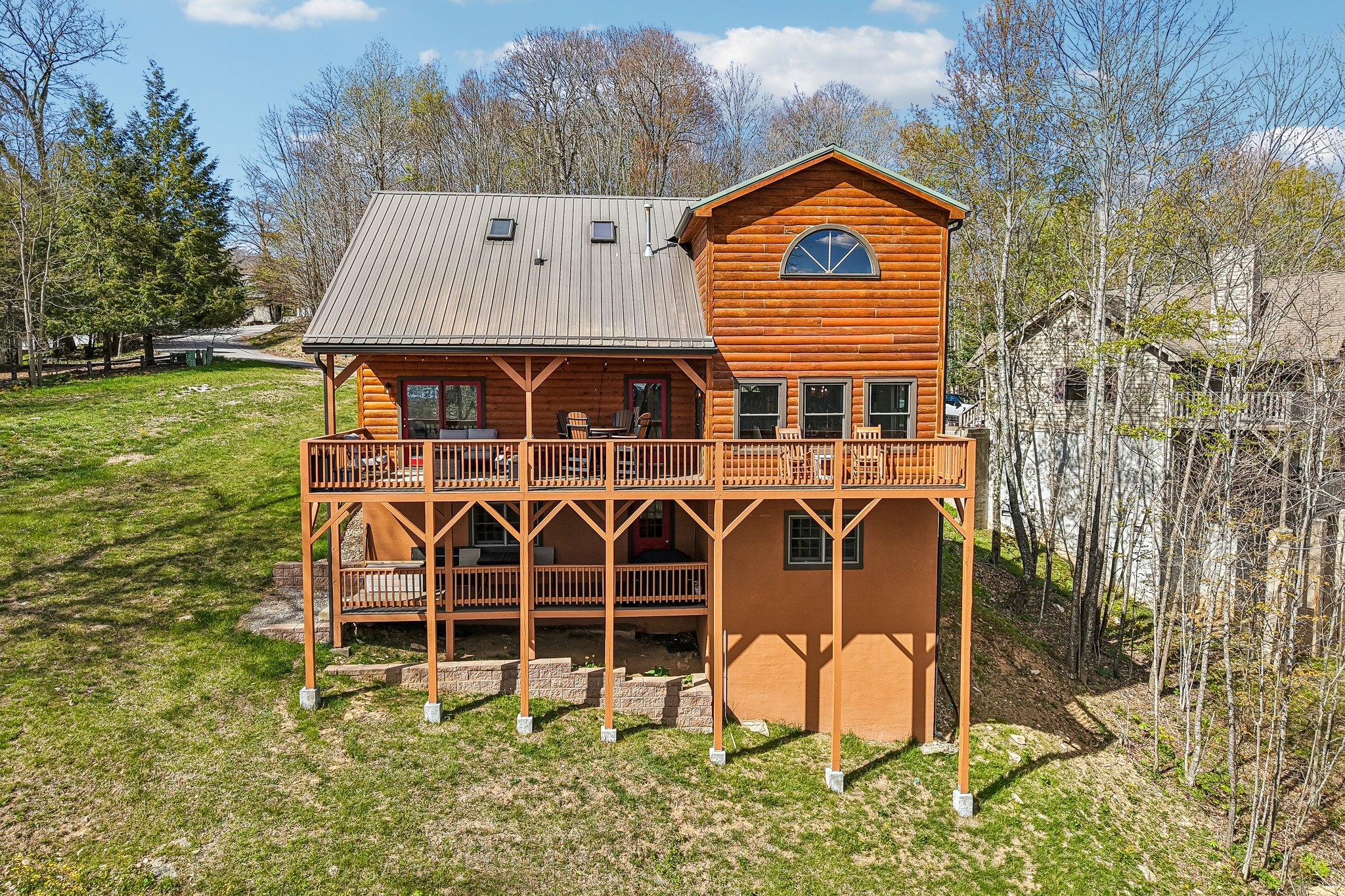 Cottage Ln-S2404-077.jpg