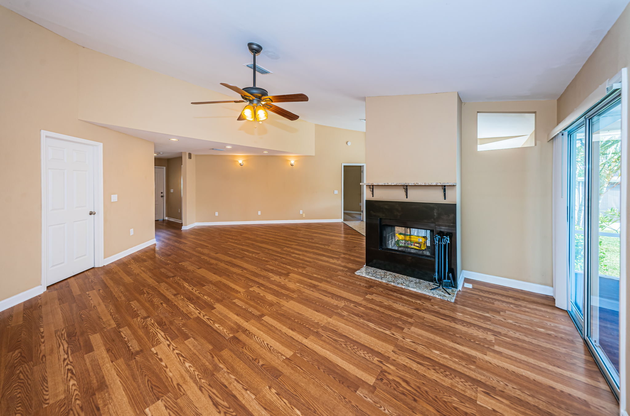 Dining Room2