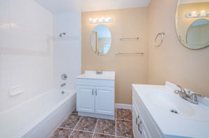 Bathroom2