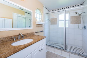 Master Bathroom1a