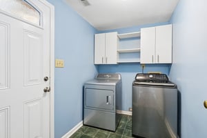 Southhaven Dr-S0505-022.jpg