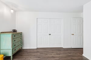 Southhaven Dr-S0505-038.jpg