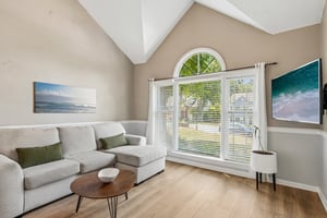212233-228489 - 186 Southhaven Dr-S1007-008.jpg