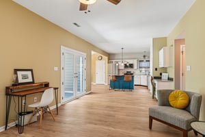 212233-228489 - 186 Southhaven Dr-S1007-013.jpg