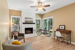 212233-228489 - 186 Southhaven Dr-S1007-017.jpg