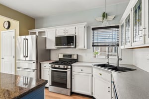 212233-228489 - 186 Southhaven Dr-S1007-025.jpg