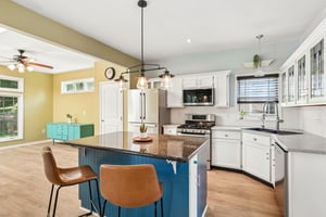 212233-228489 - 186 Southhaven Dr-S1007-026.jpg