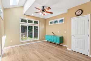 212233-228489 - 186 Southhaven Dr-S1007-030.jpg