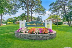 Waverly Park Entrance